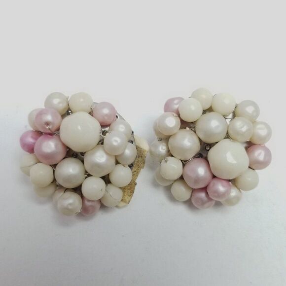 Vintage Deadstock Pastel Faux Pearl Beaded Cluster Clip On Earrings Original Tag - Picture 7 of 7